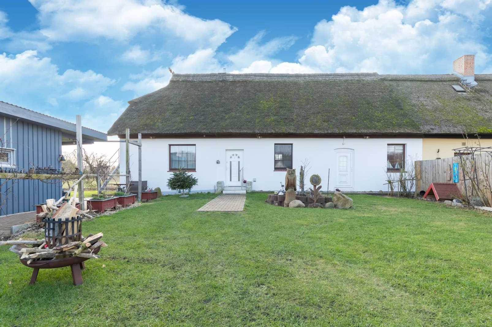 Ferienhaus am Peenebach in Klein Bünzow-Buitenkant zomer