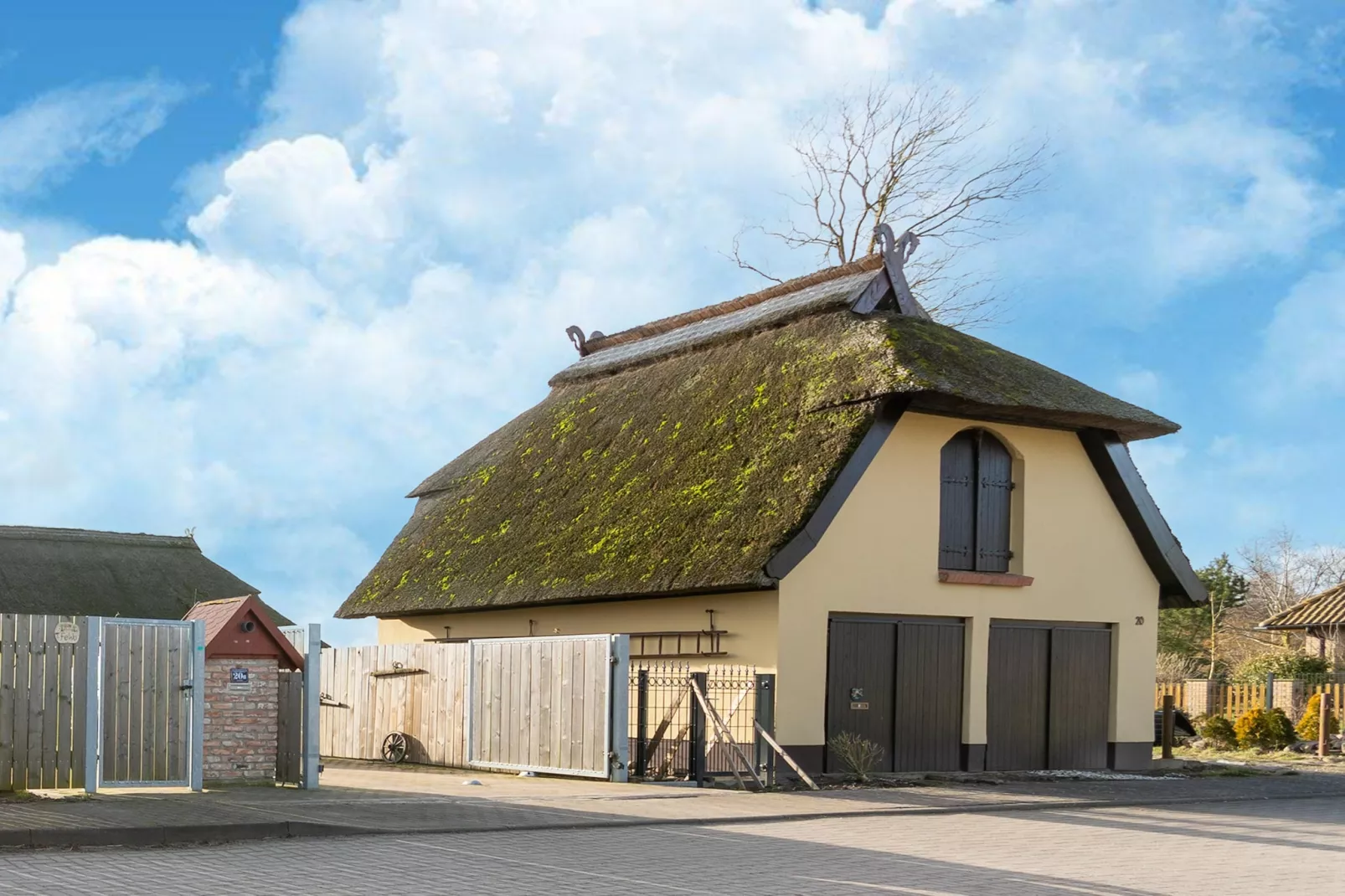 Ferienhaus am Peenebach in Klein Bünzow-Buitenkant zomer