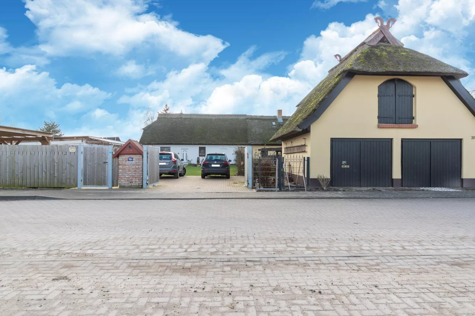 Ferienhaus am Peenebach in Klein Bünzow-Buitenkant zomer