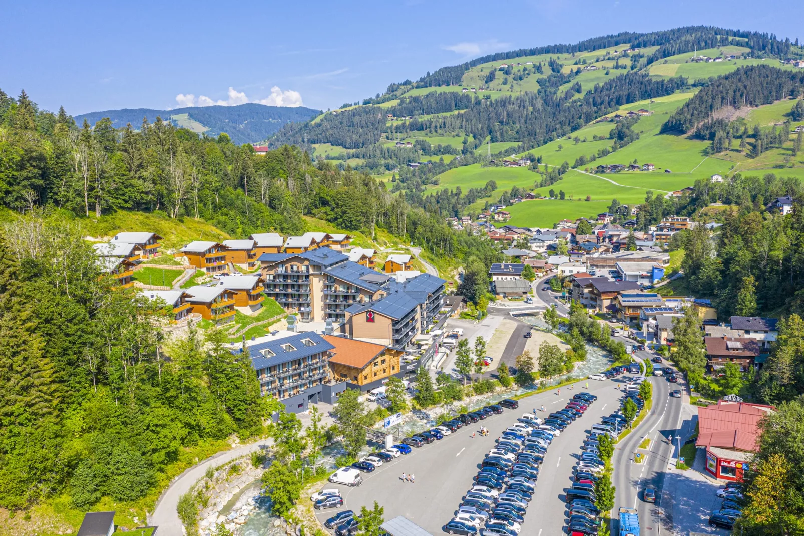 GA2C Alpenleben Apartments-Buitenkant zomer