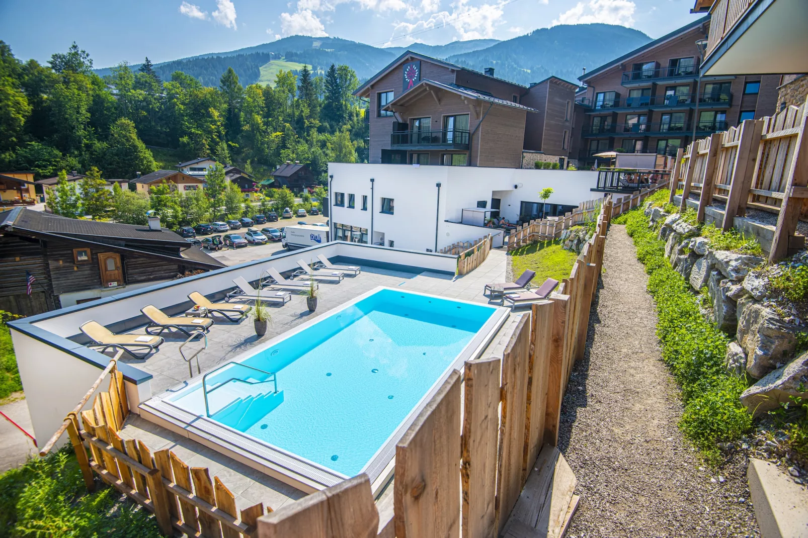 GA3C Alpenleben Apartments-Buitenkant zomer