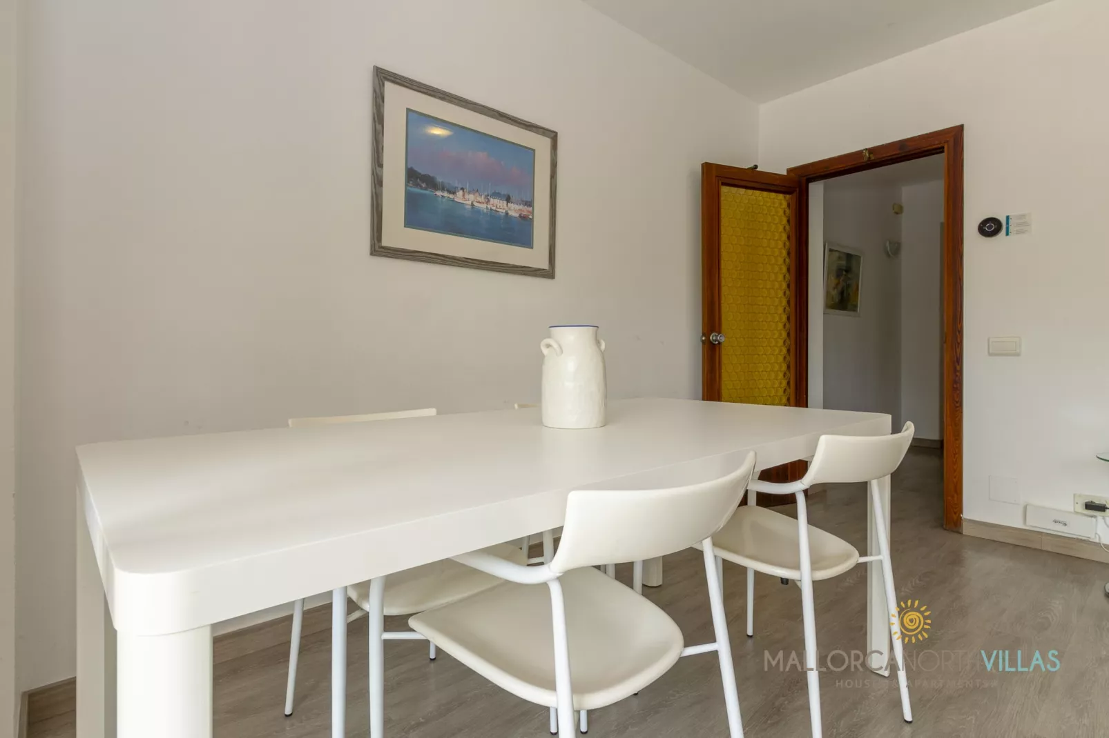 Apartamento Voramar I : Primera Línea en Pine Walk-Eetkamer