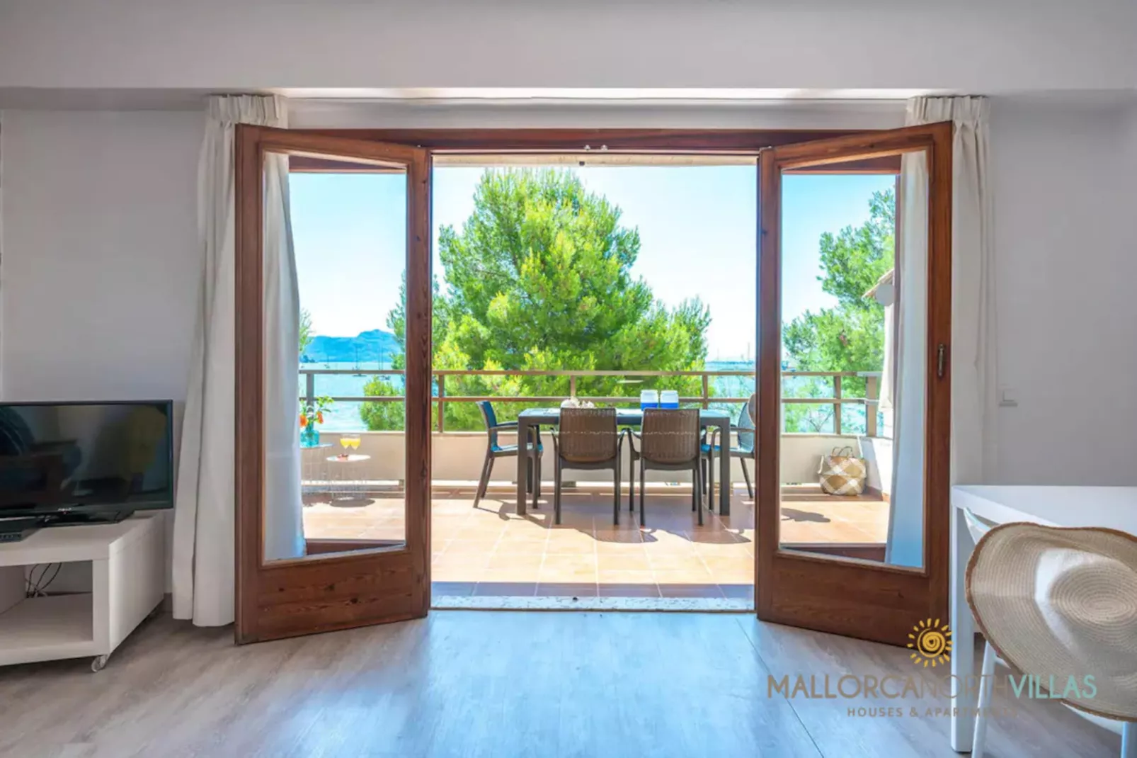 Apartamento Voramar I : Primera Línea en Pine Walk-Terrasbalkon