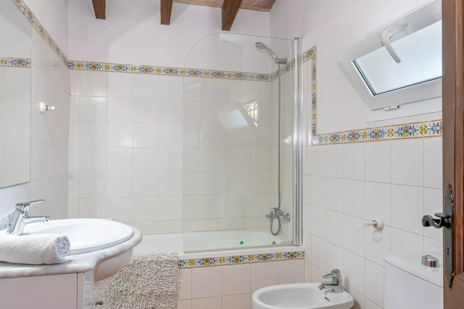 Ca na Pereta: Encanto Tradicional con Piscina Priv-Badkamer