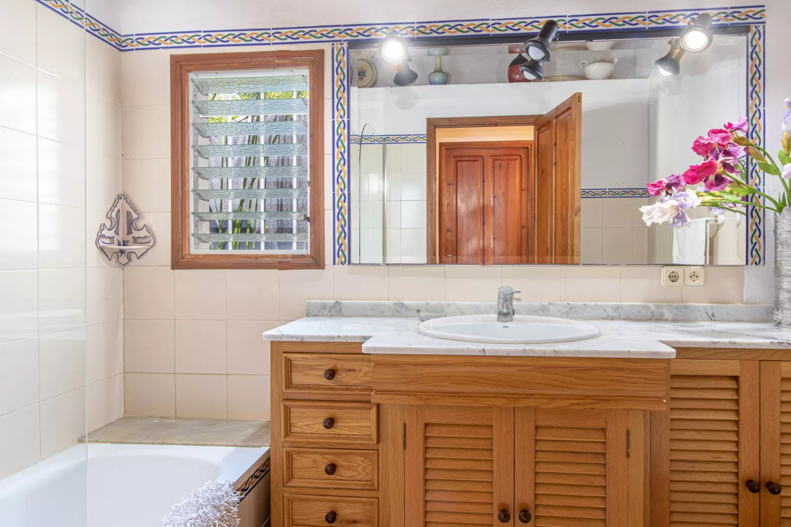 Ca na Pereta: Encanto Tradicional con Piscina Priv-Badkamer