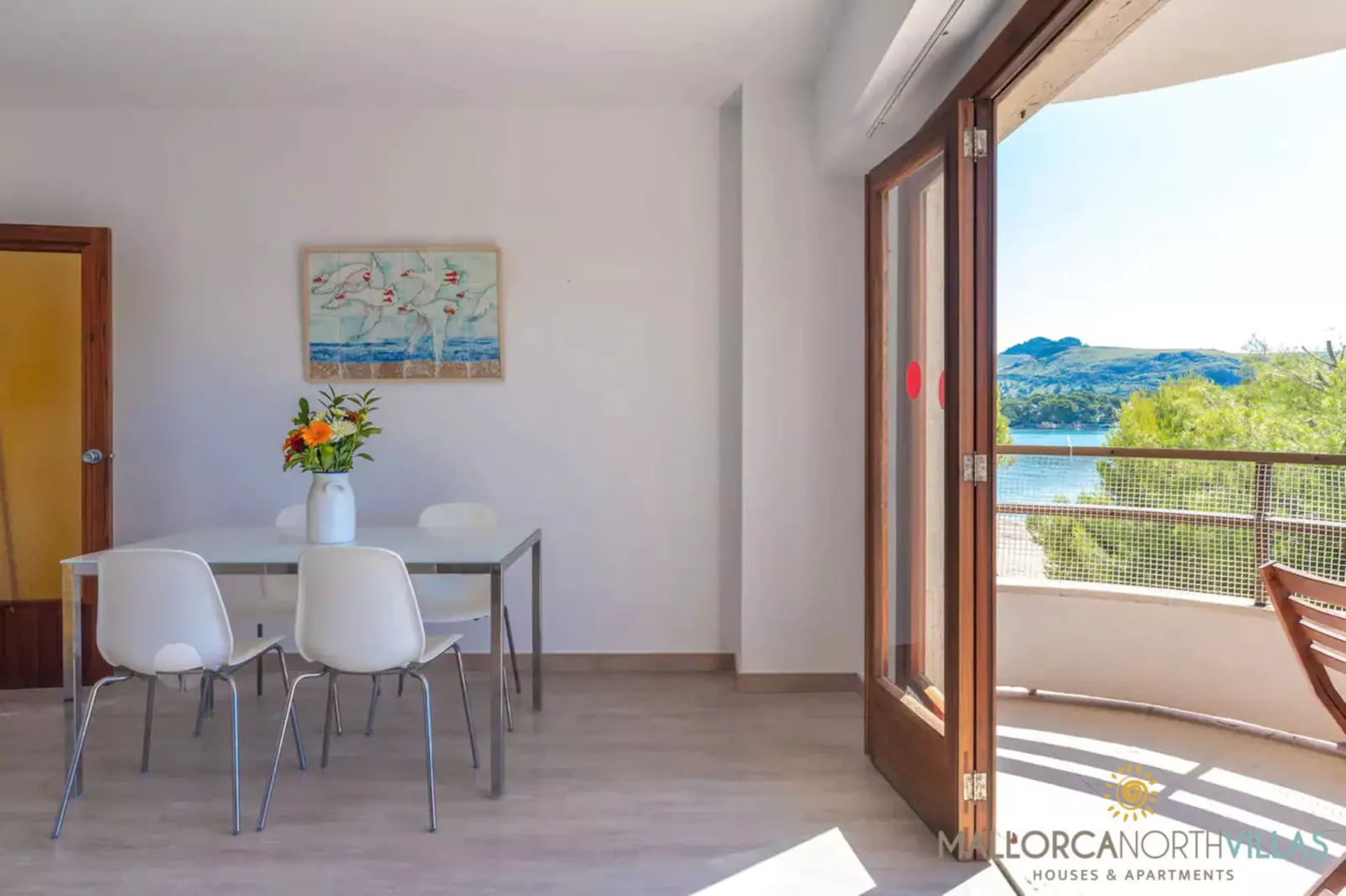 Apartamento Voramar II: Primera Línea en Pine Walk-Eetkamer