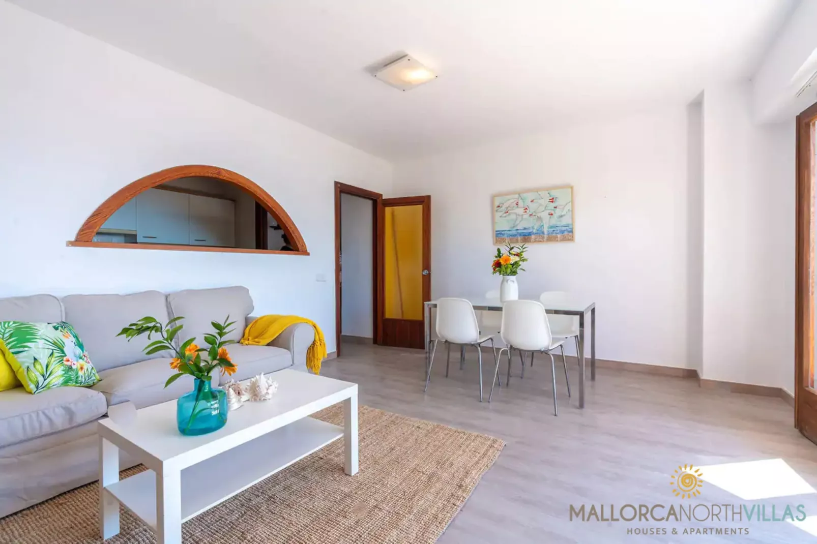 Apartamento Voramar II: Primera Línea en Pine Walk-Eetkamer