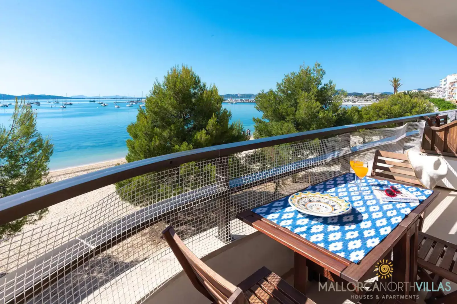 Apartamento Voramar II: Primera Línea en Pine Walk-Terrasbalkon