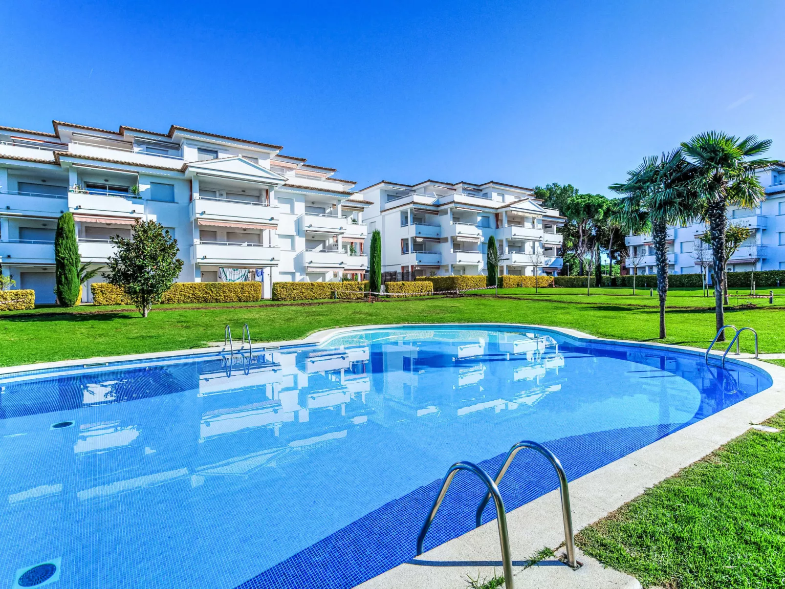 GreenMar B Down/bajo acceso piscina/Pool-Buiten