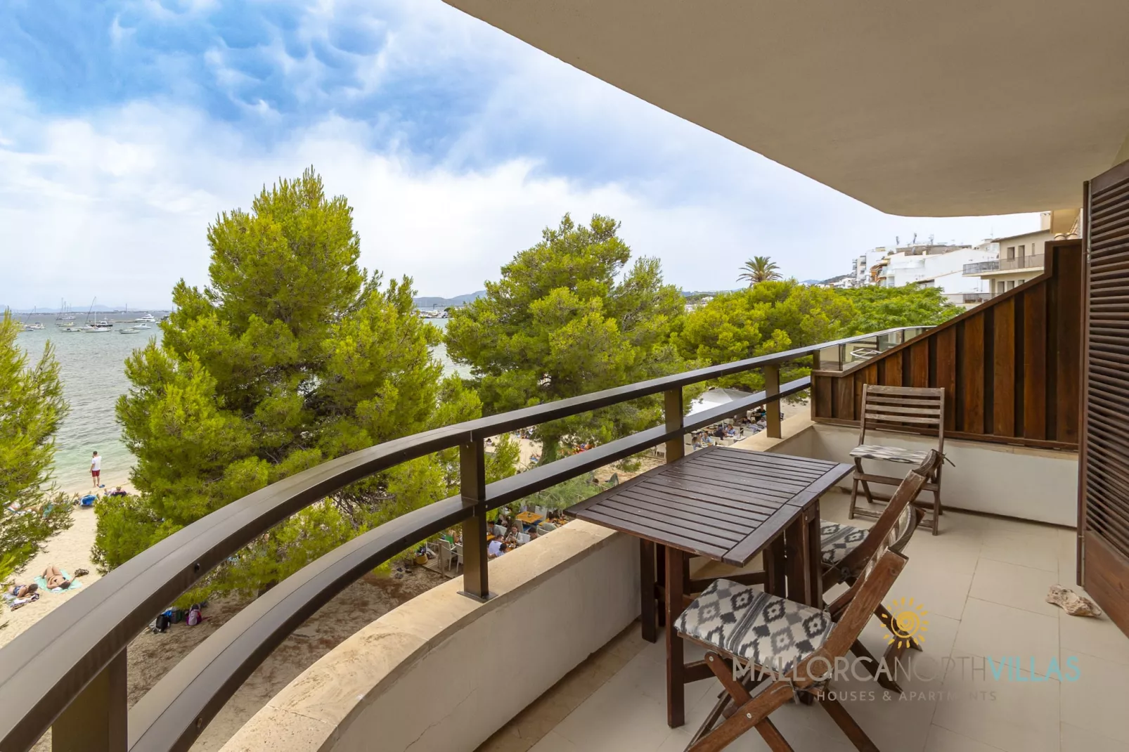 Apartamento Voramar II: Primera Línea en Pine Walk-Terrasbalkon