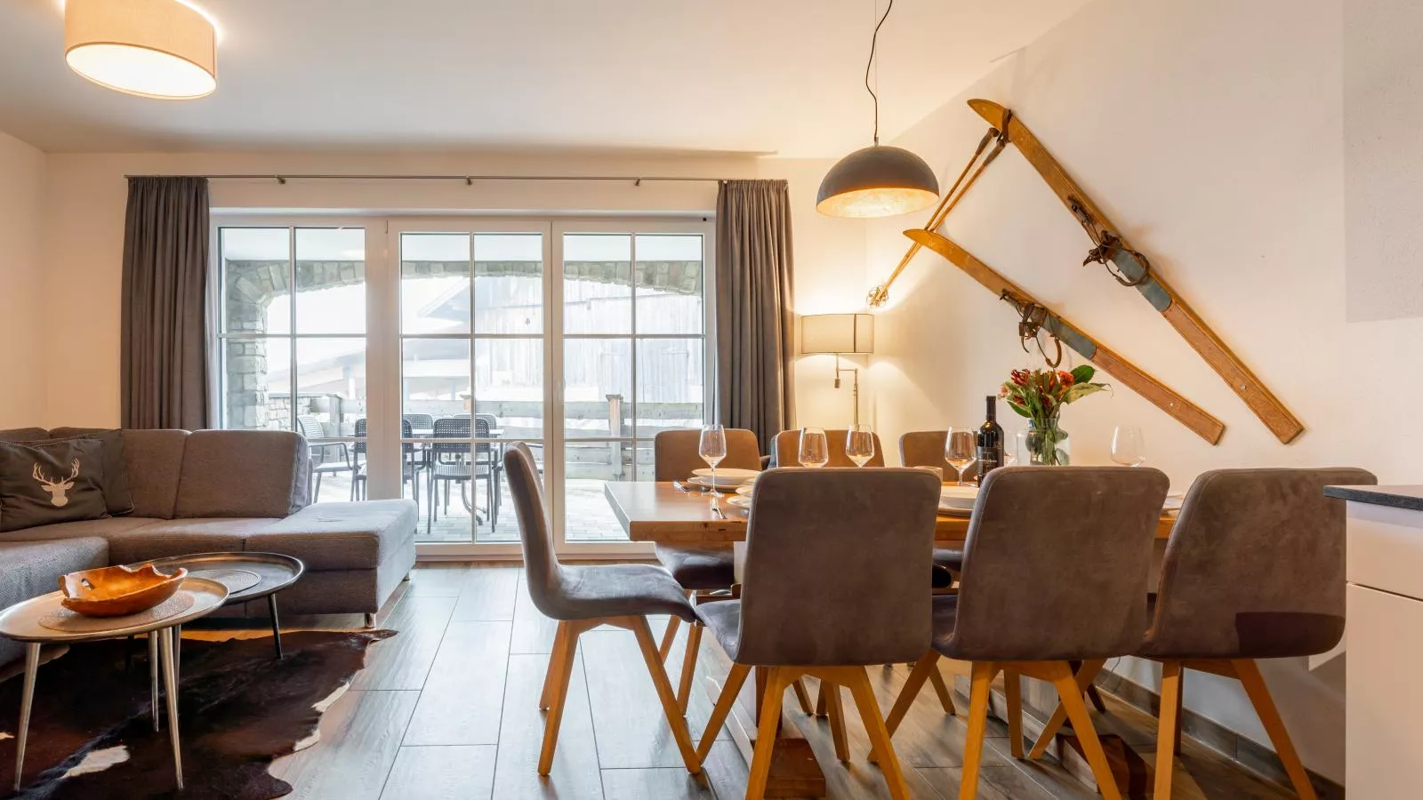 Tauern Suites Mitterwirt TOP 201-Eetkamer