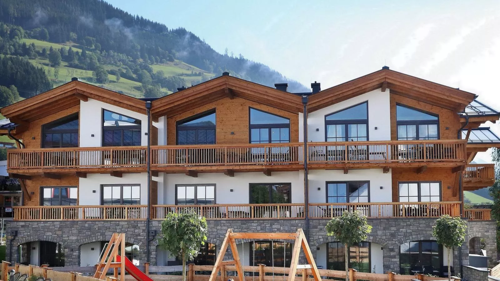 Tauern Suites Mitterwirt TOP 204-Buitenkant zomer