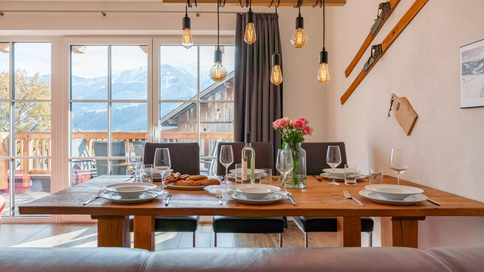 Tauern Suites Mitterwirt TOP 211-Eetkamer