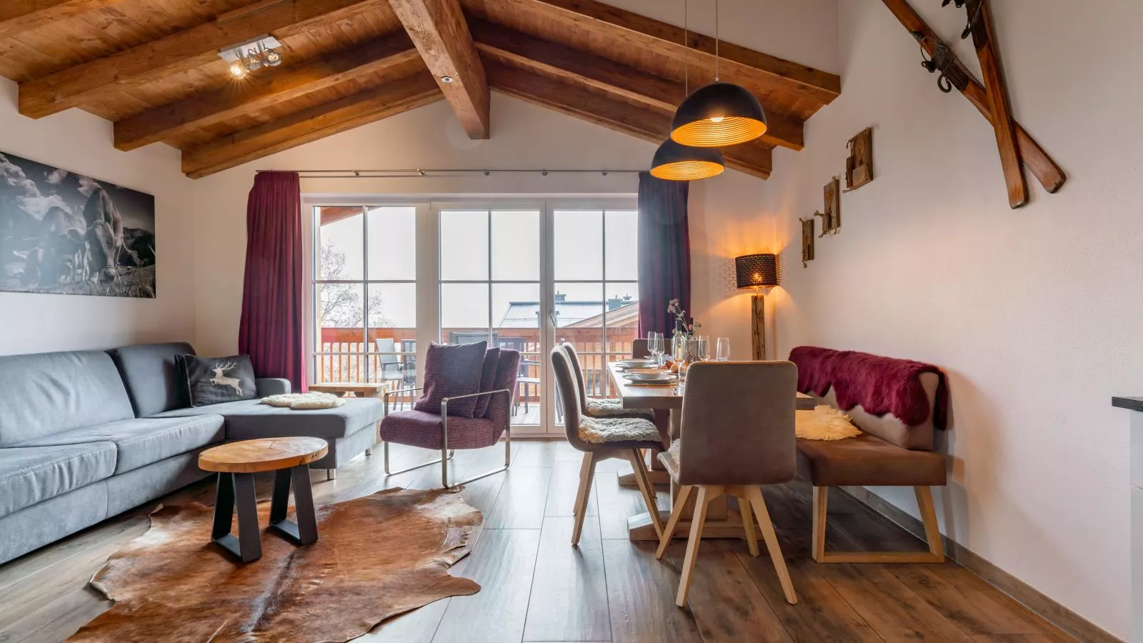 Tauern Suites Mitterwirt TOP 321-Eetkamer