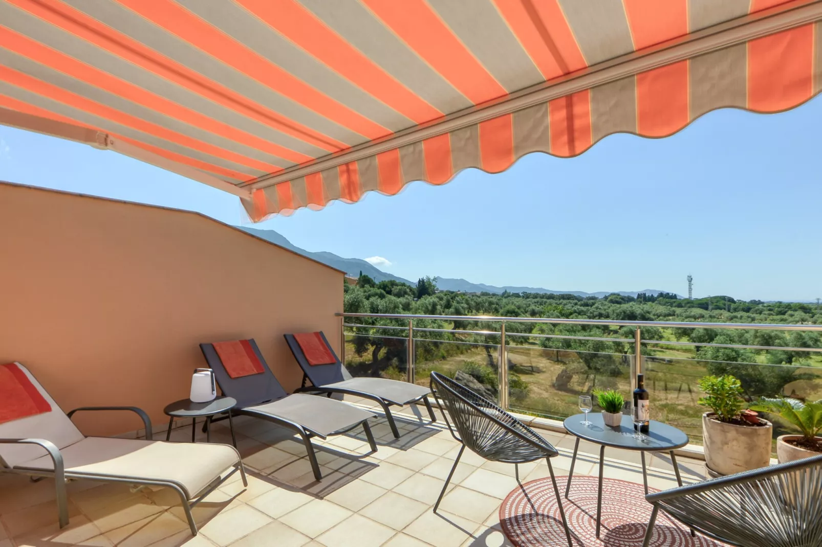 SUN VILLAGE  P4-Terrasbalkon