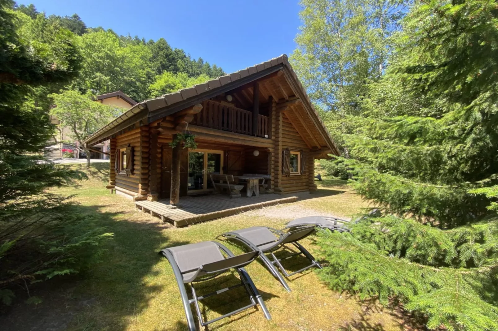 L'OURS NOIR Chalet en rondins-Buitenlucht