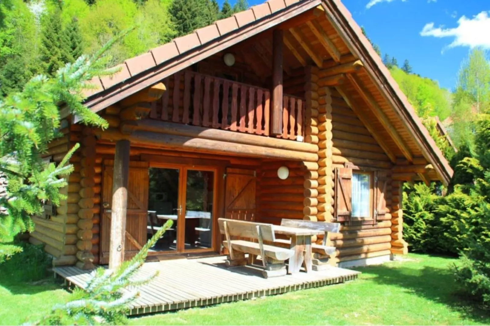 L'OURS NOIR Chalet en rondins-Buitenlucht