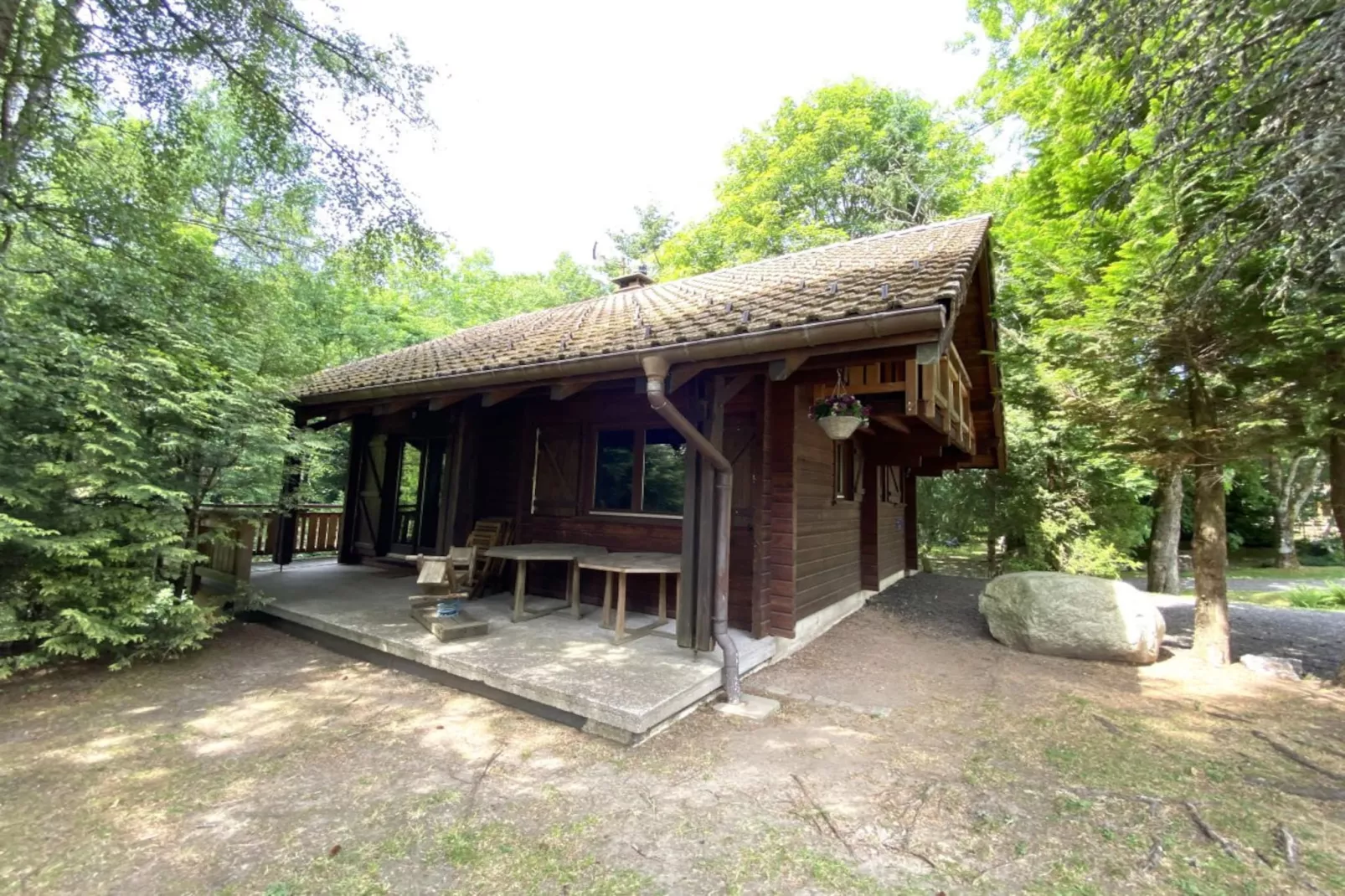 LE RENARD  Chalet en bois au calme-Buitenlucht