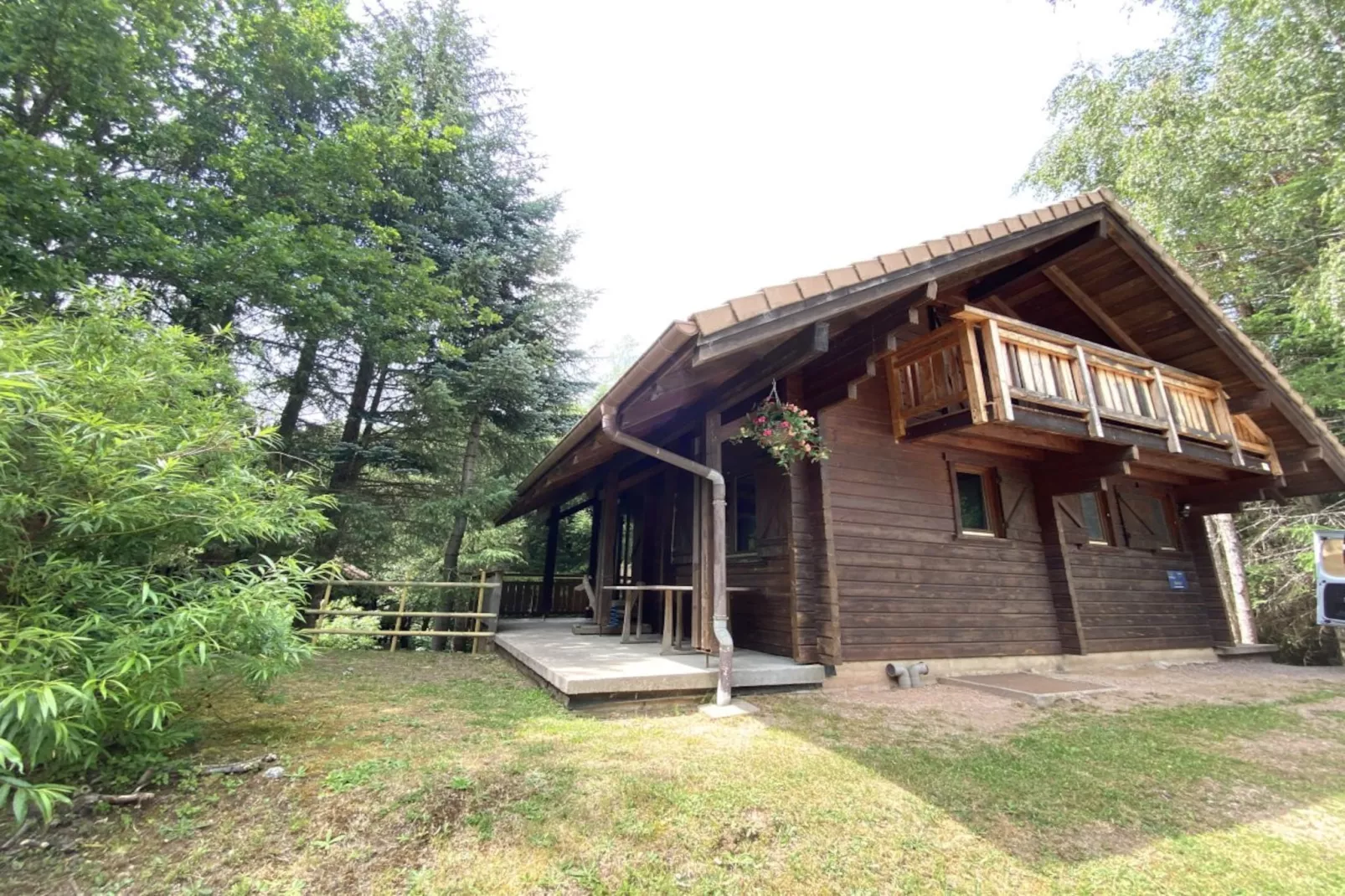 LE SKIEUR  Chalet en bois-Buitenlucht