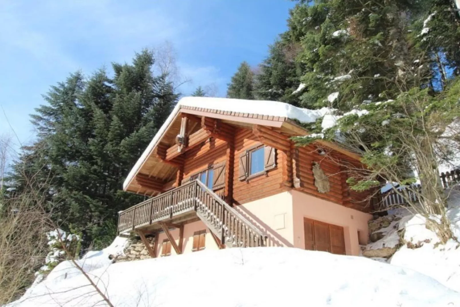 LE GRAND CERF  Chalet en rondins avec SPA Jacuzzi-Buitenlucht