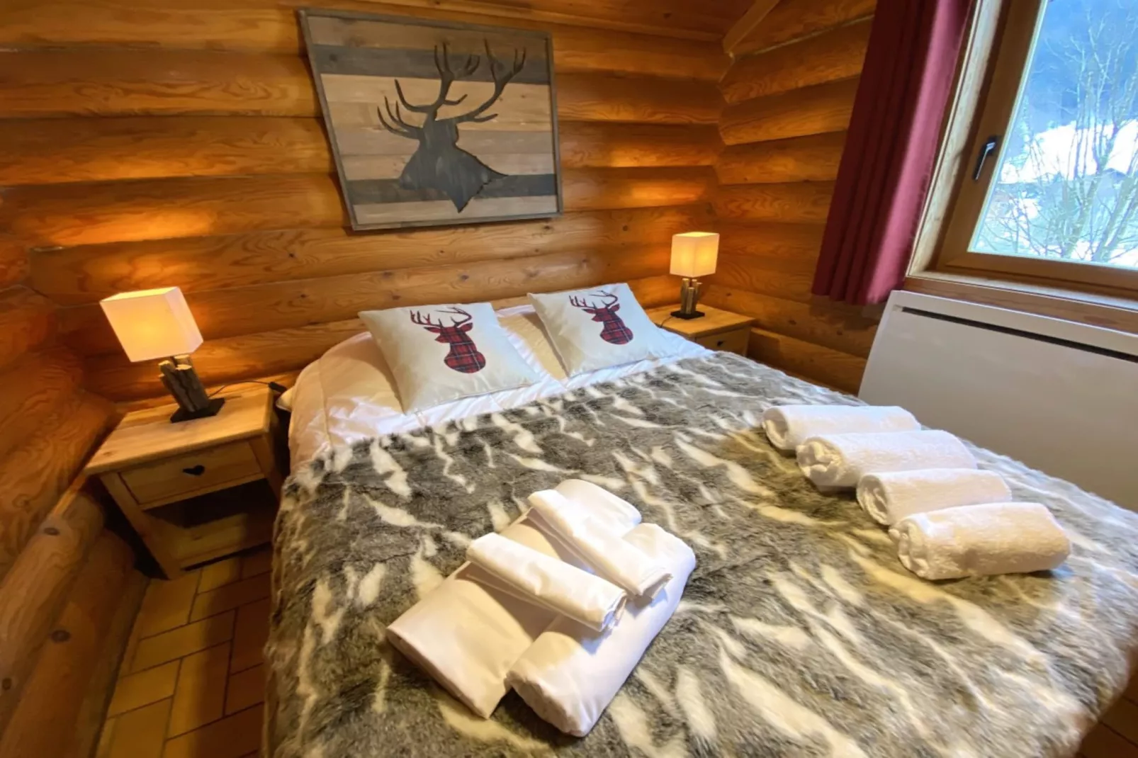 LE GRAND CERF  Chalet en rondins avec SPA Jacuzzi-Slaapkamer