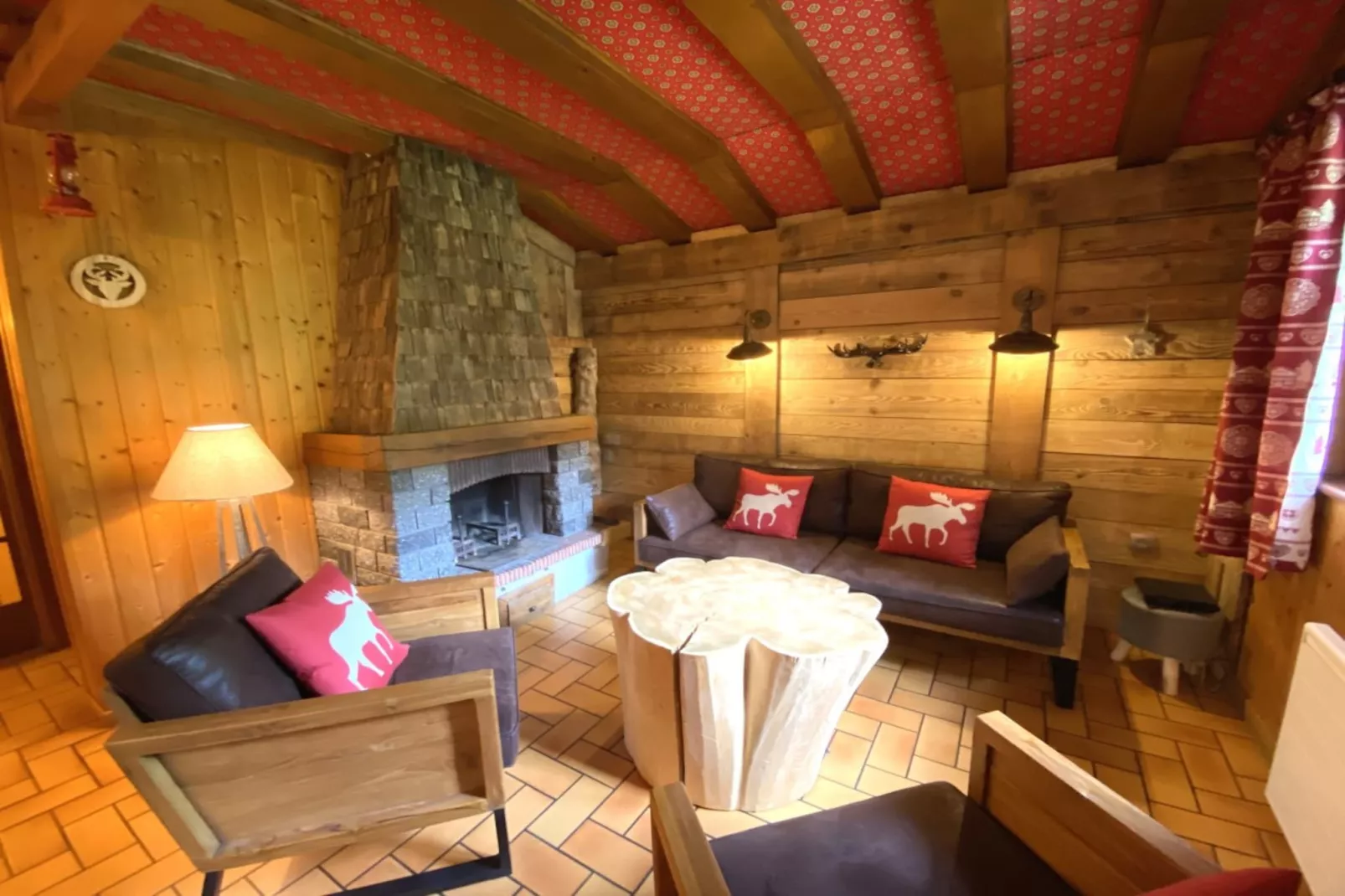 LE TRAPPEUR  Chalet en bois vue montagne-Woonkamer