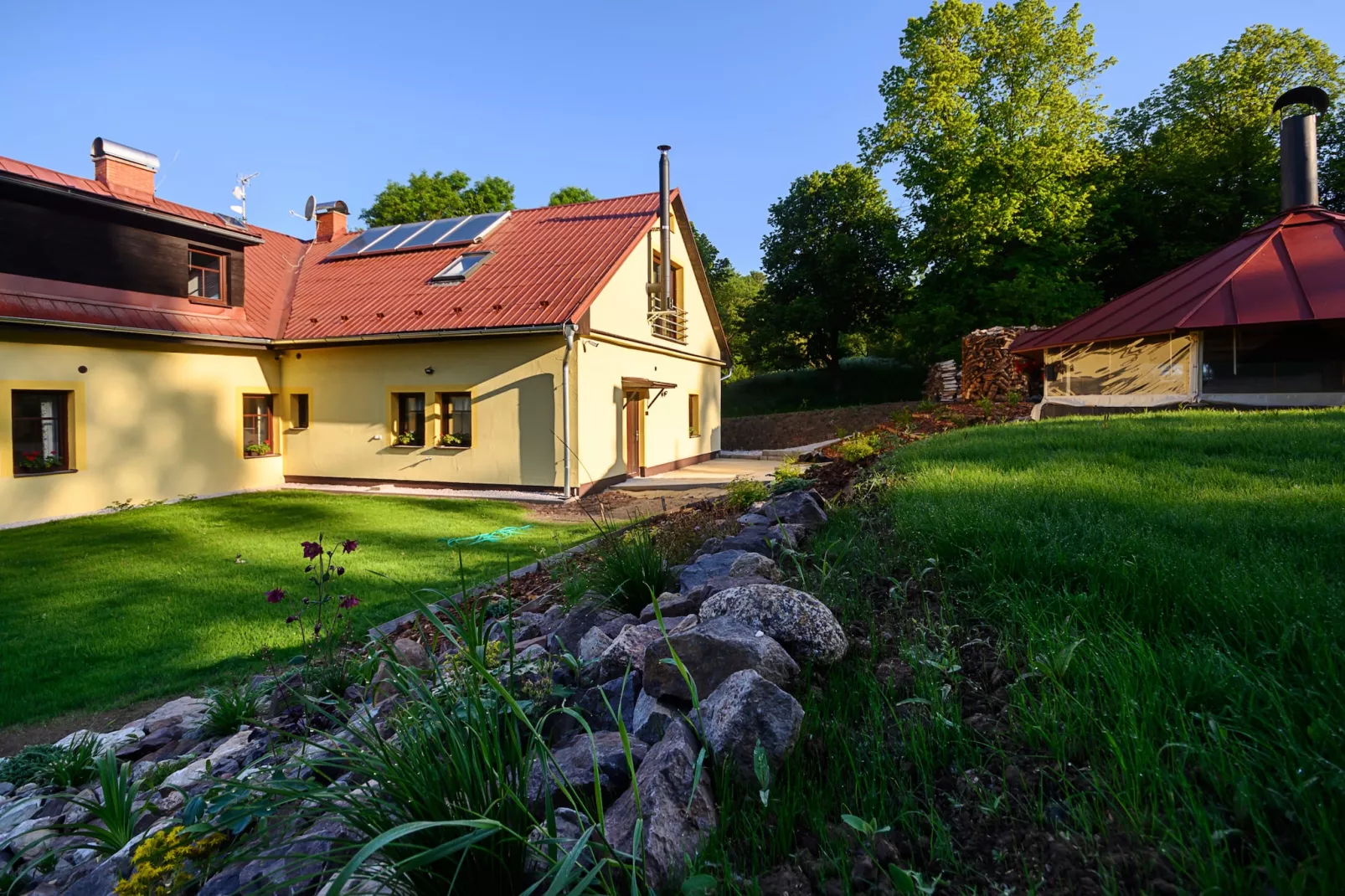 Luxe Villa in Bernartice, ook voor groepen KKH045-Buitenlucht