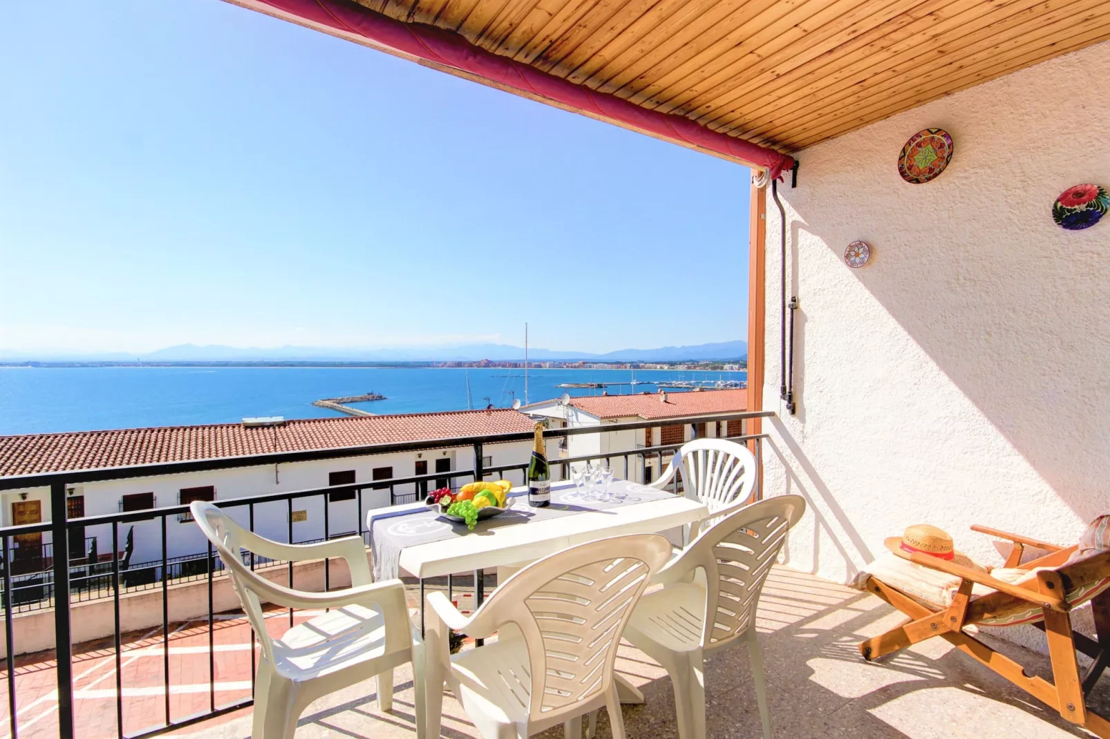 LES ROQUES C B1 Roses-Terrasbalkon