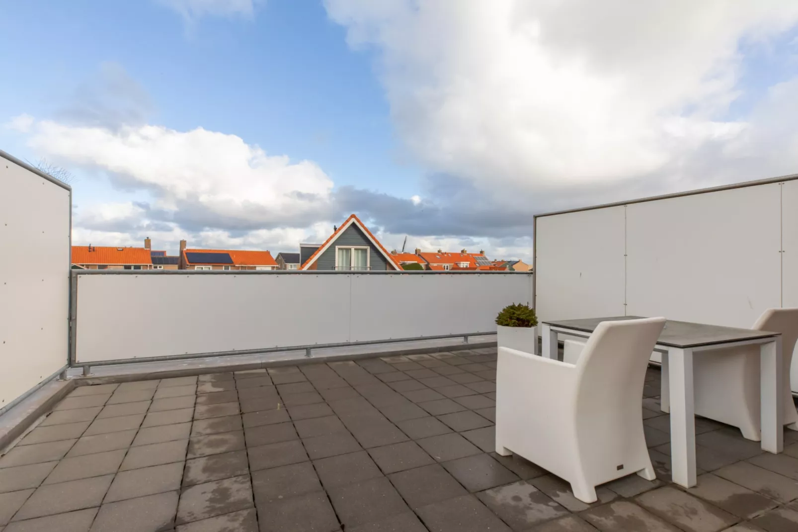 Vakantiewoning 't Zoete Licht Residenz - Willibrordusplein 28 C  Zoutelande-Terrasbalkon