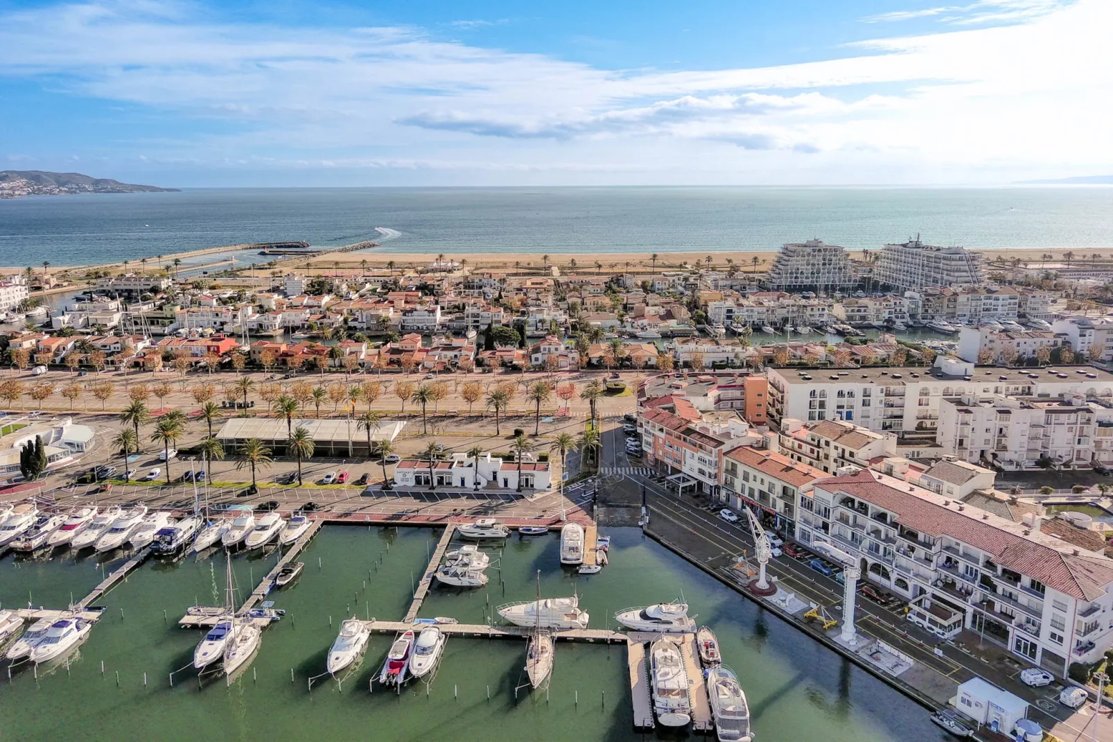 ISLA CARTAGO 49 Empuriabrava-Gebieden zomer 20km