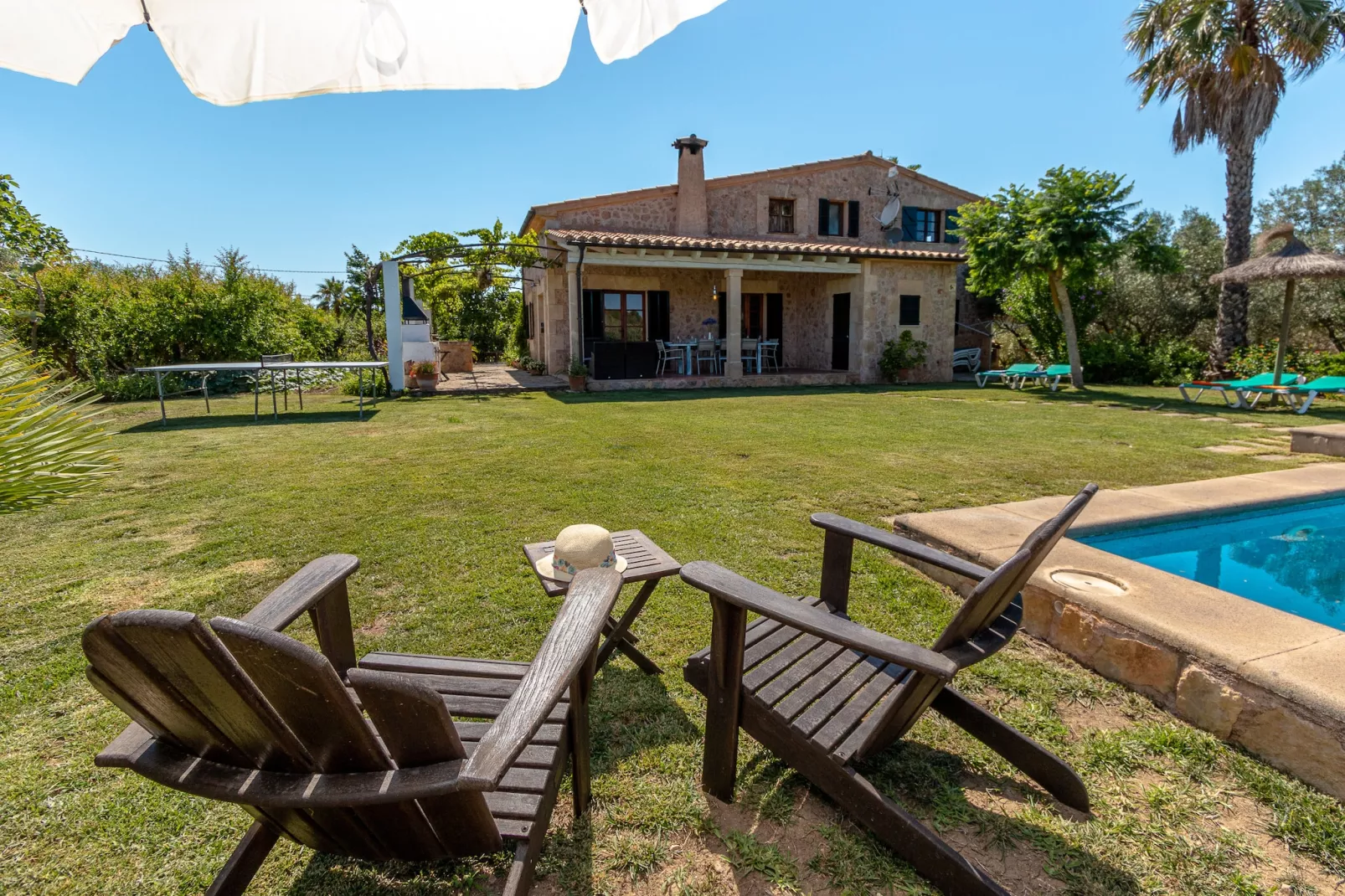 Cal Mercader Gran Villa con Piscina y Jardín