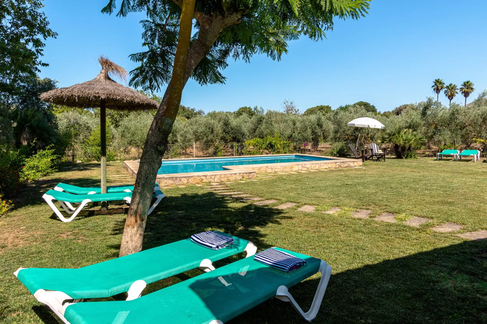 Cal Mercader Gran Villa con Piscina y Jardín-Tuinen zomer