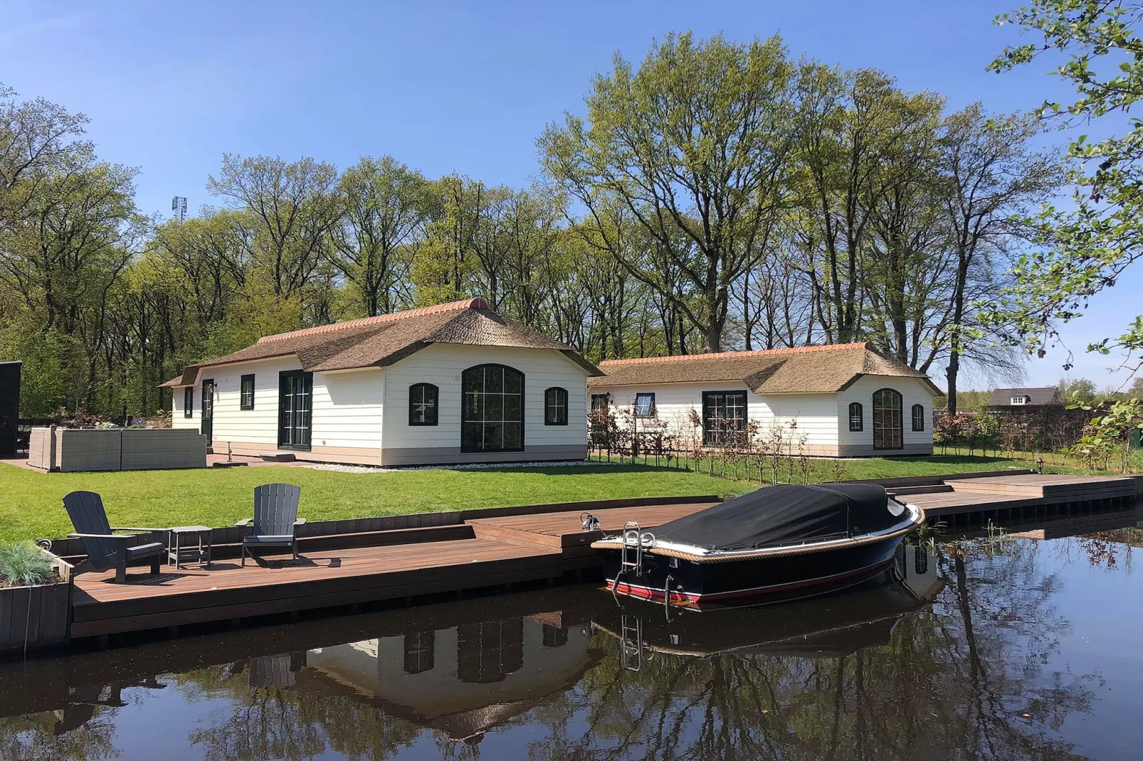 Boerderijchalet nr 2-Buitenkant zomer