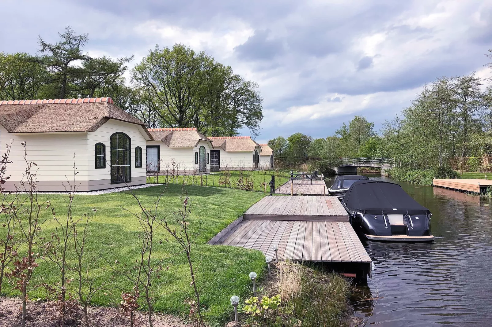 Boerderijchalet nr 5-Buitenkant zomer