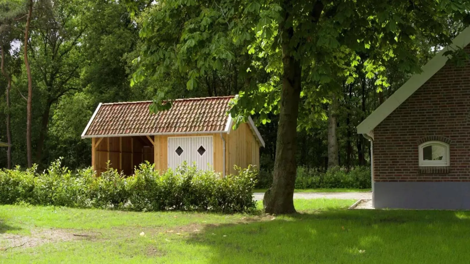 Design Lodge Twente-Tuinen zomer