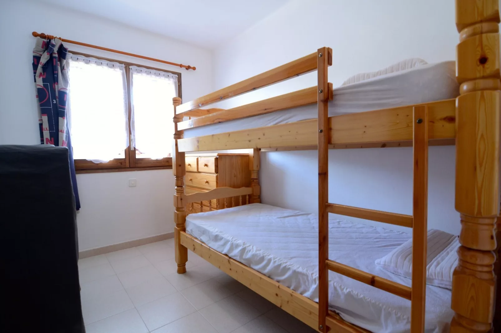 CALA MONTGO 15 AC-Slaapkamer