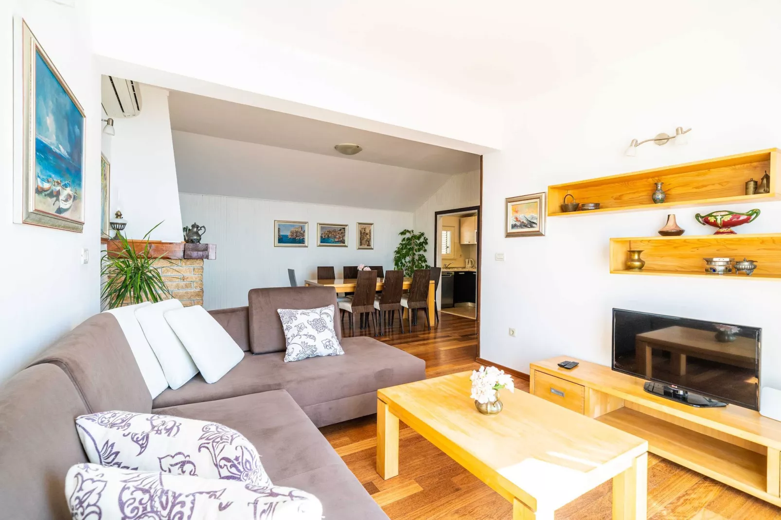 Apartments Isabora - Premium Two-Bedroom Apartment with Terrace and Sea View-Binnen