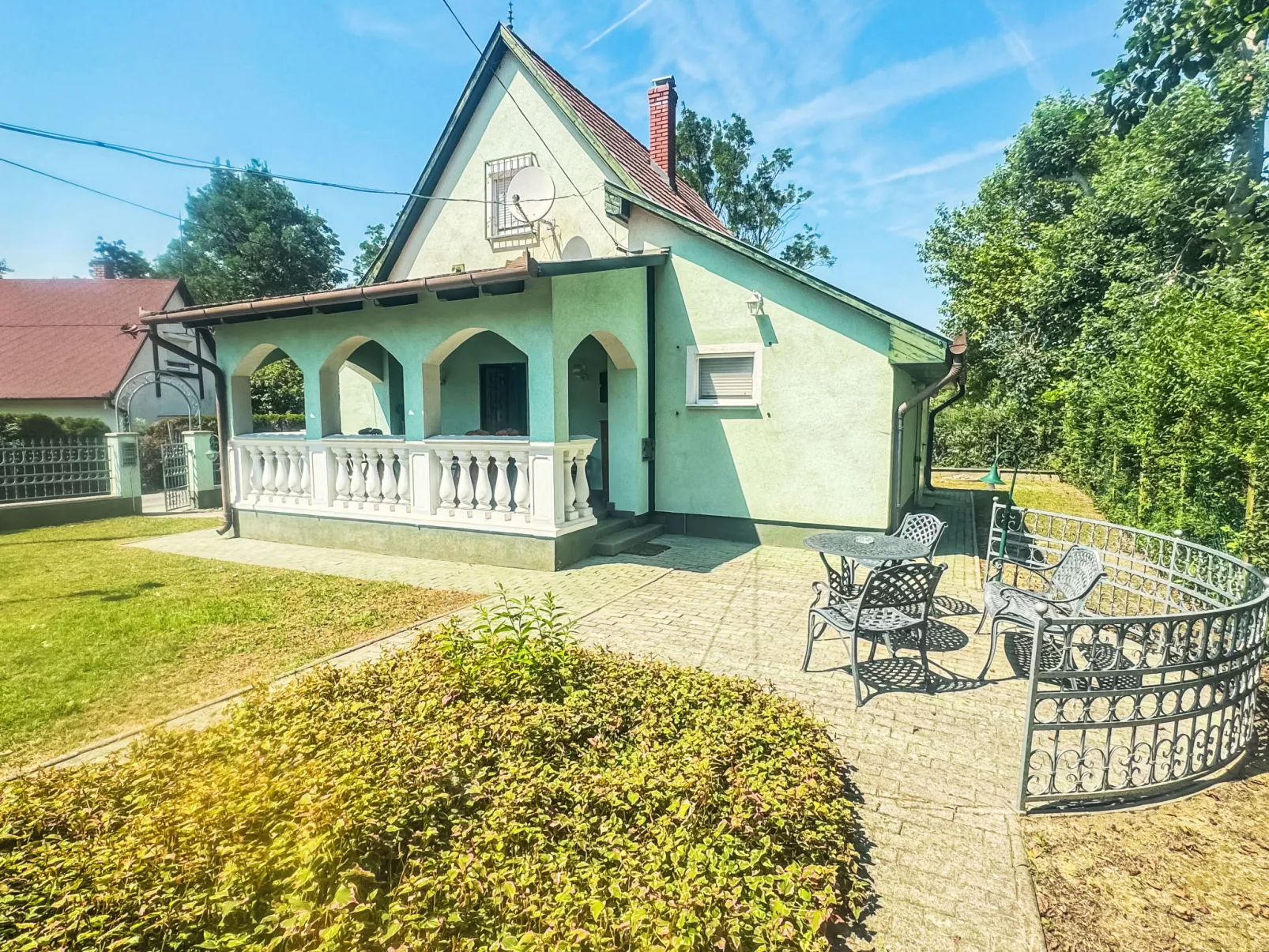 Green House-Buiten