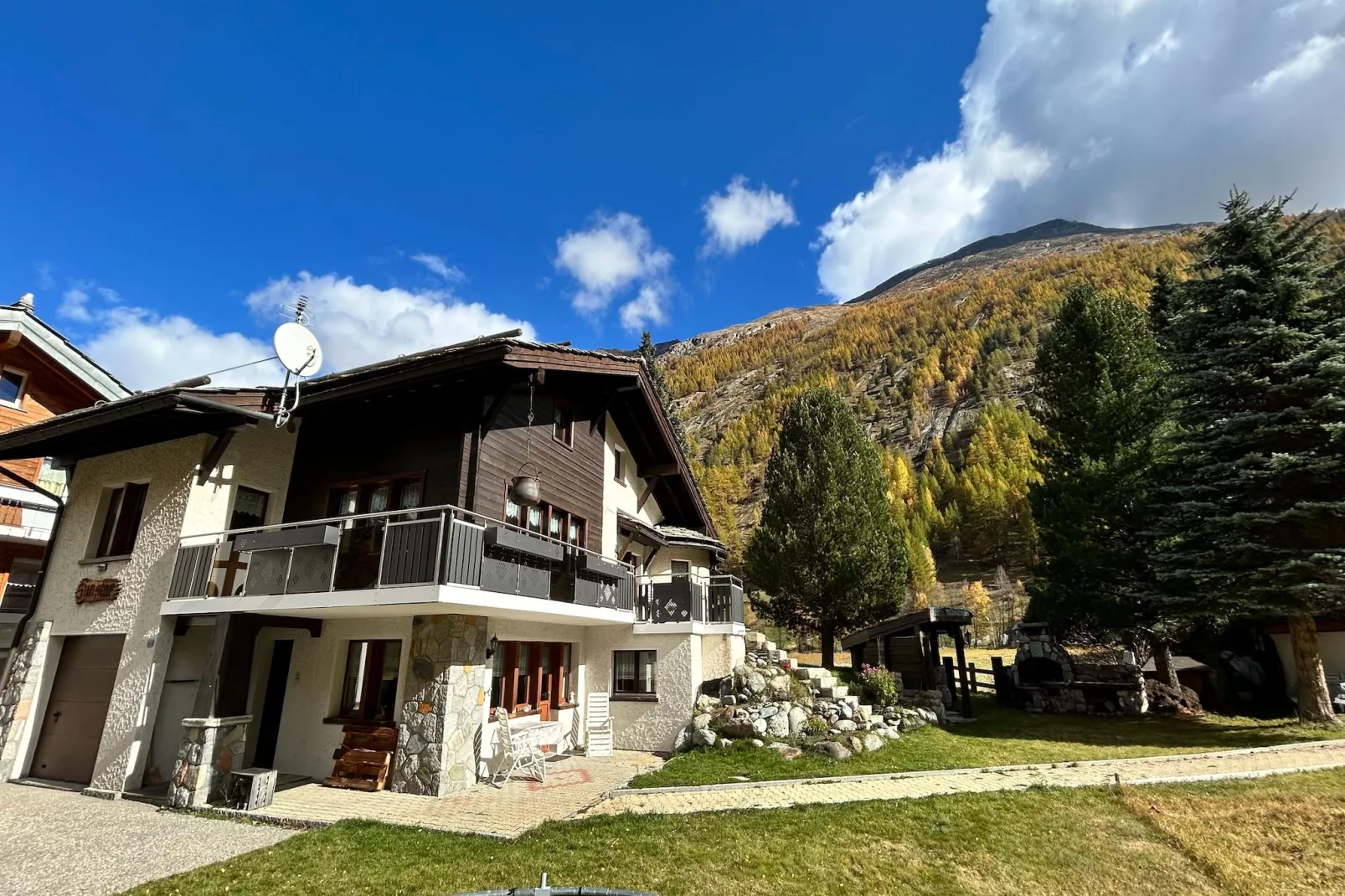 Chalet Sunstar kleine Wohnung-Buitenkant zomer