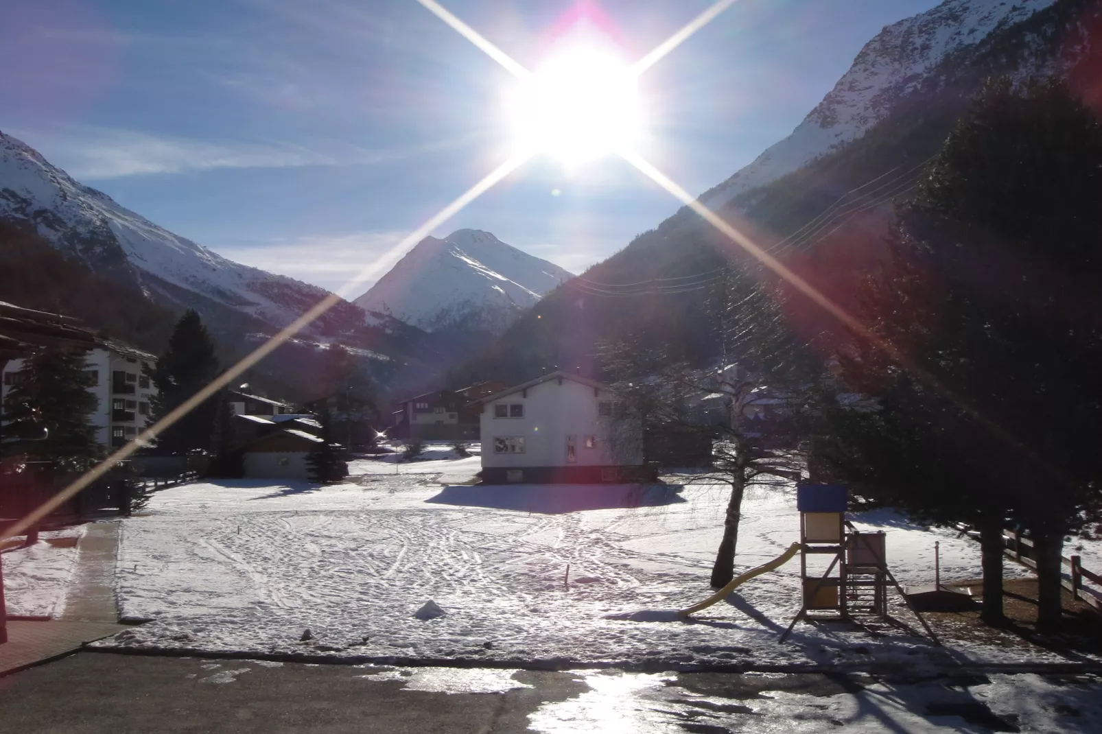 Haus Alpenstern Wohnung Trift-Uitzicht winter