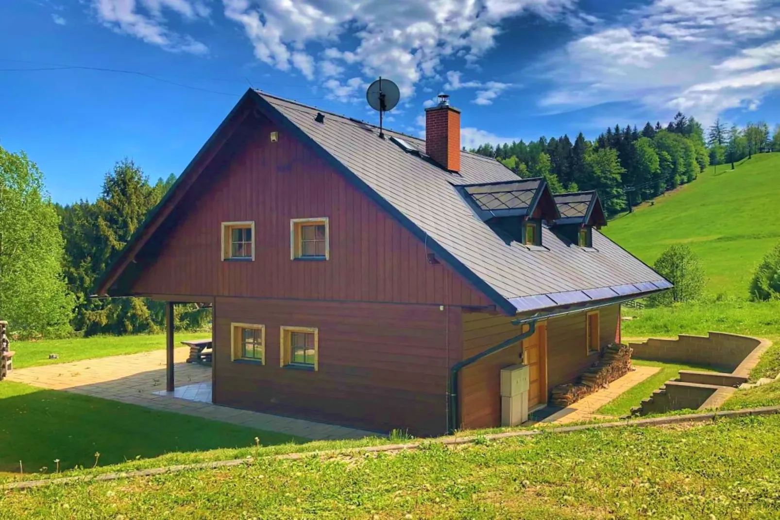 Cottage Zacler-Buitenlucht