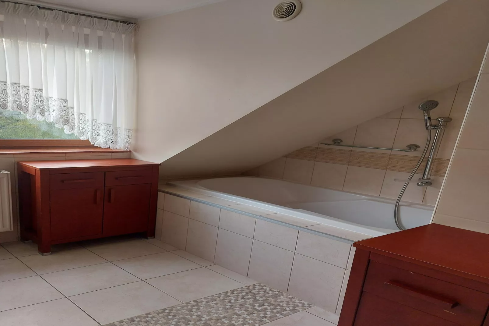 Komfortowy apartament dla 6 osób-Badkamer