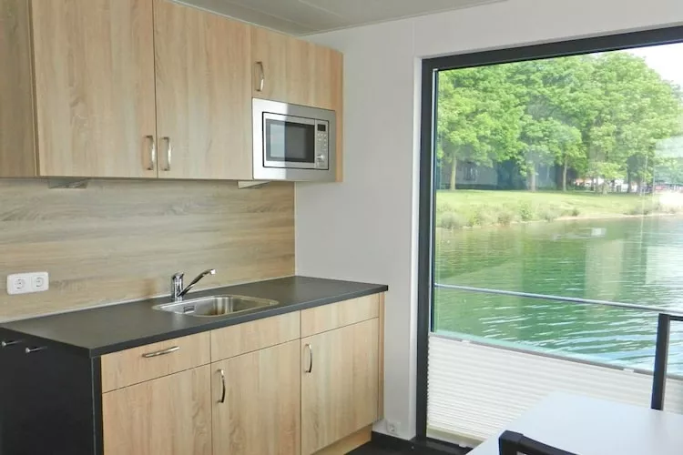 Floating 44 / Boot 1 / 3 Personen-Keuken