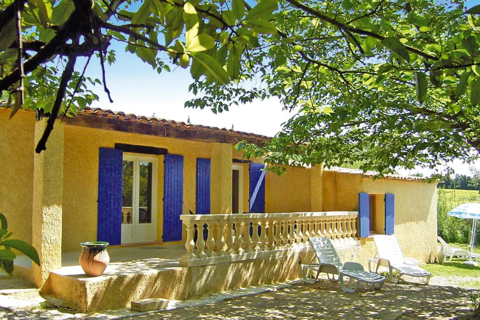 Ferienhaus in Vaison-la-Romaine / Le Mont Ventoux-Buitenkant zomer