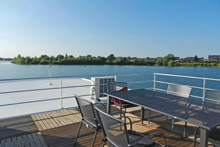 Floating 44 / Boot 1 / 3 Personen-Buitenkant zomer