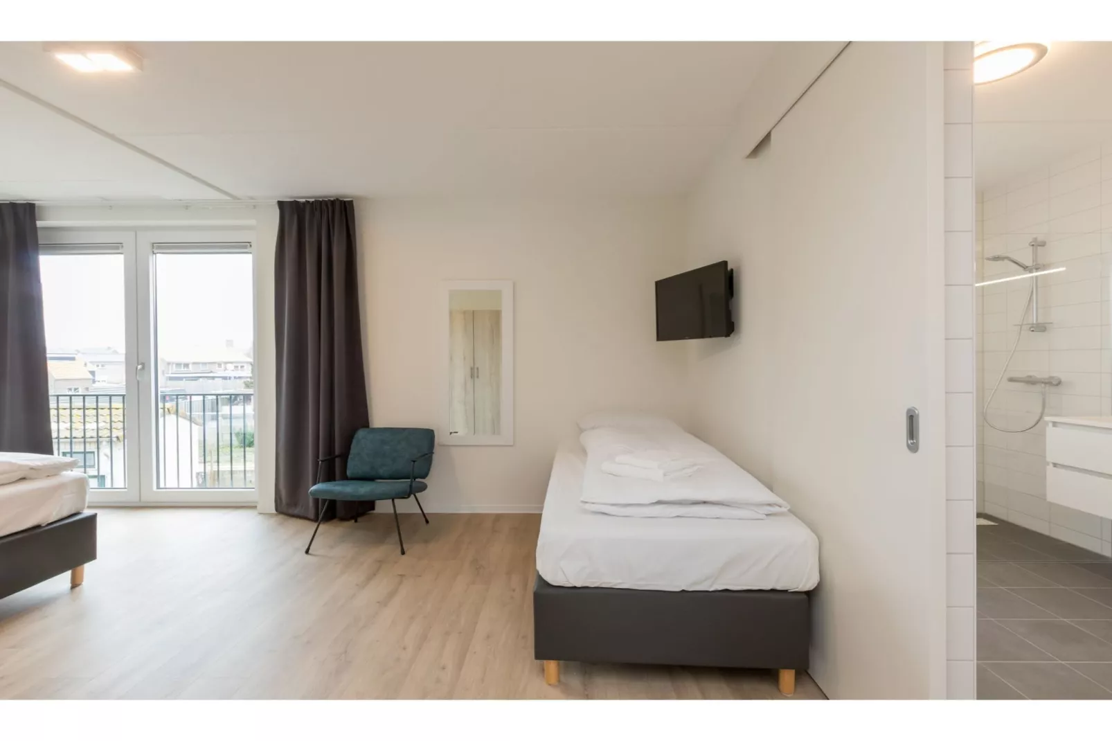 Aparthotel Zoutelande - Luxe 3-persoons appartement-Overloop