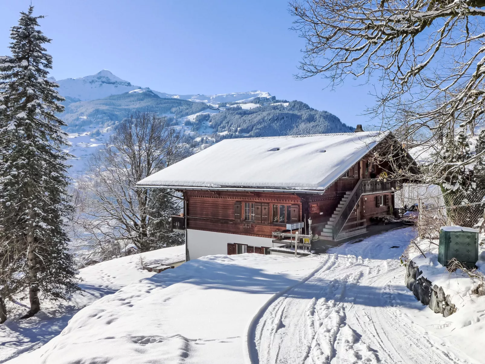 Chalet uf Duft-Buiten