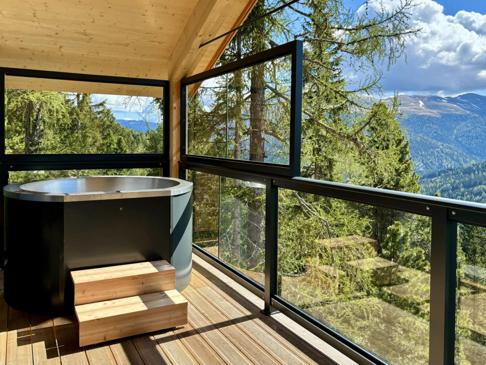 Superior #21 mit Sauna & Hot Tub-Buiten