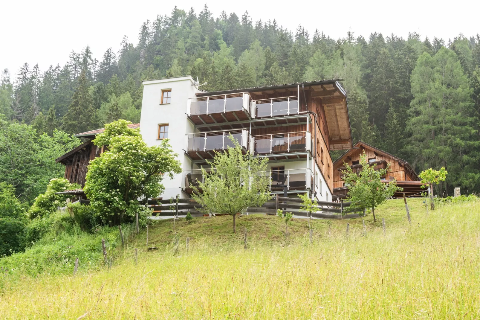 Bergappartements Schernthaner Tobadill-Buitenkant zomer