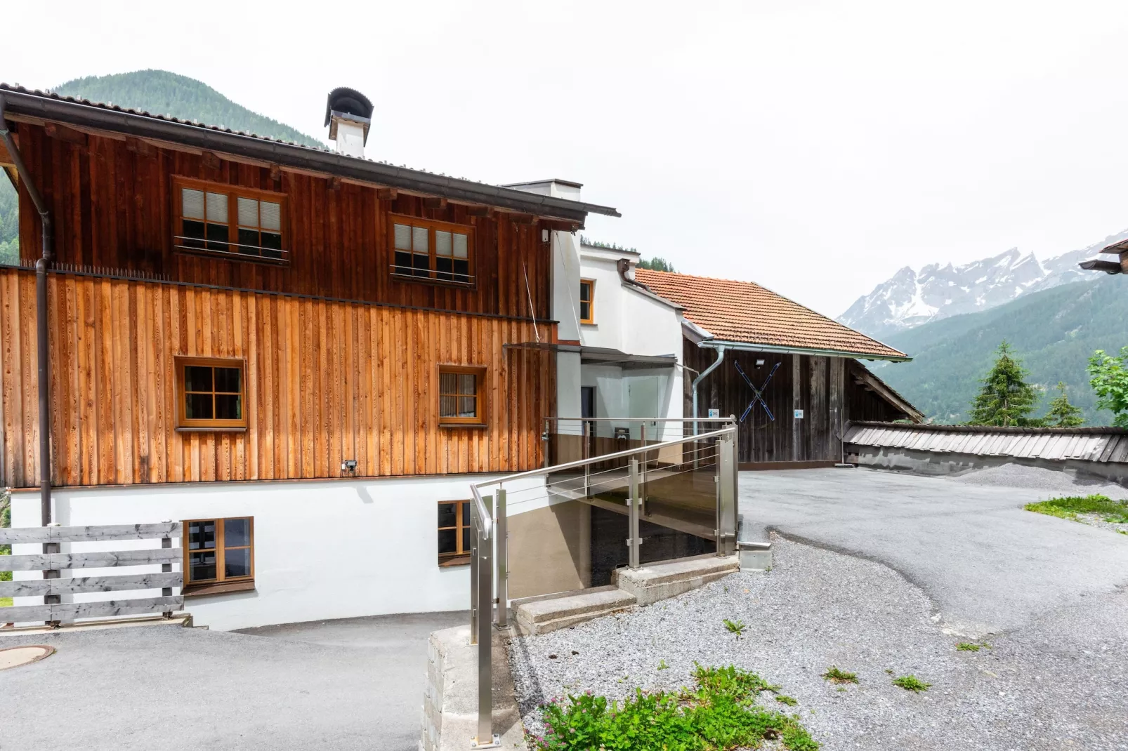 Bergappartements Schernthaner Tobadill-Buitenkant zomer